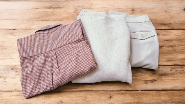 服を減らす決断、好きなアイテムを手放すまで